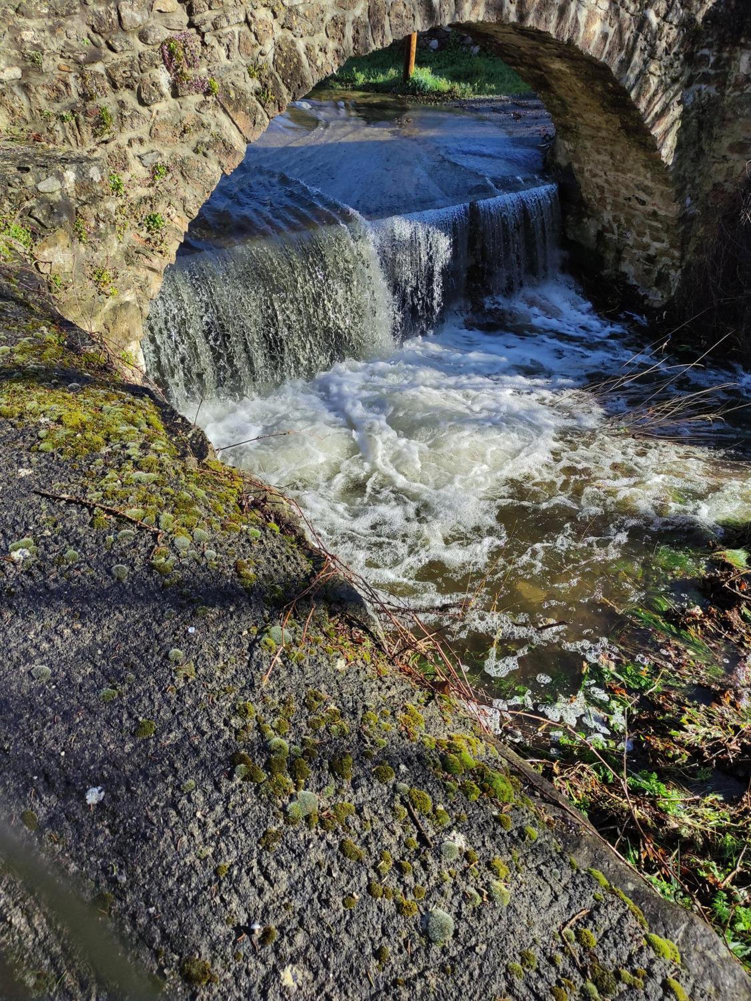 Chambre Atypique : La Grotte Bez-et-Esparon Exteriör bild
