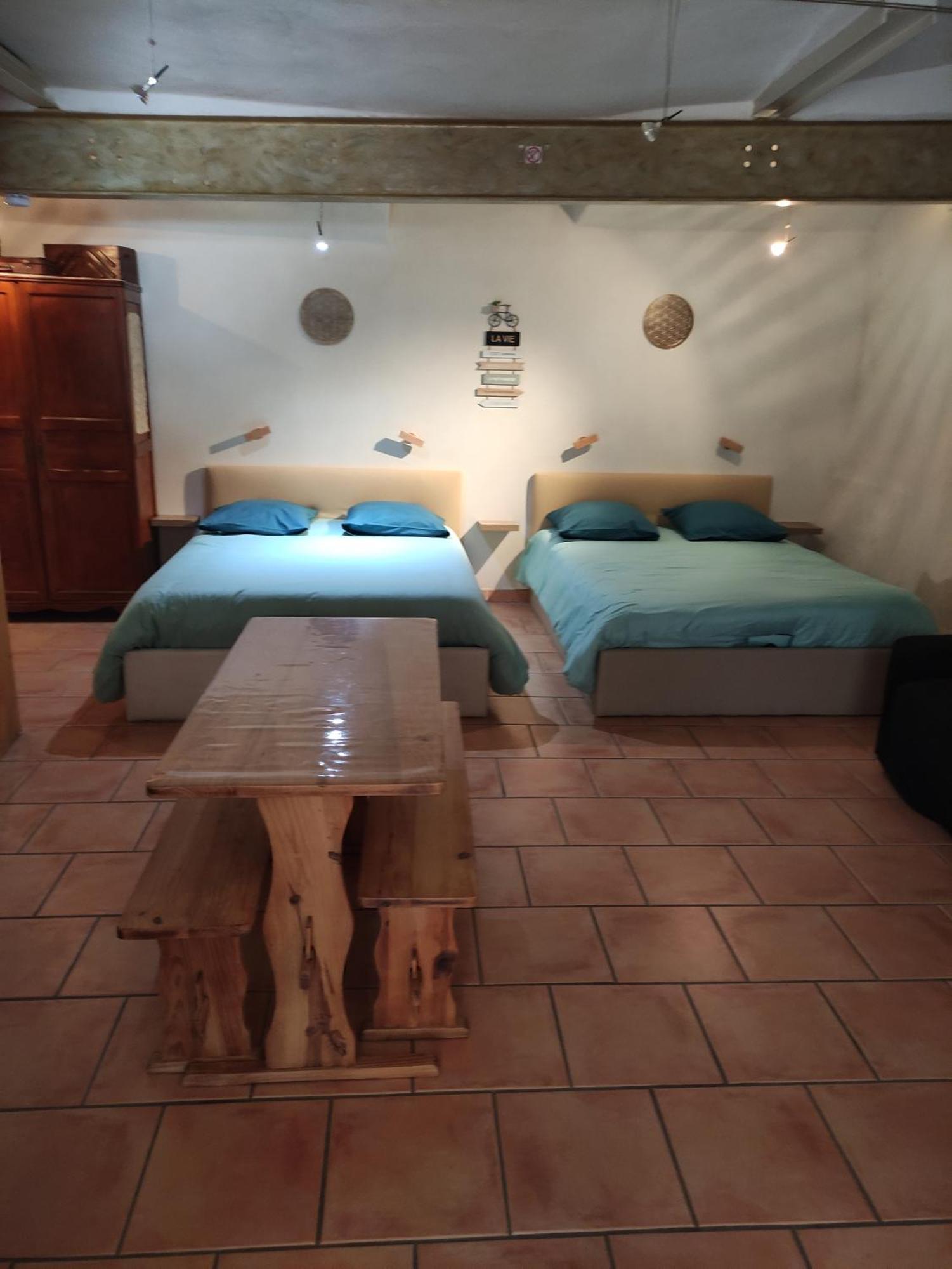 Chambre Atypique : La Grotte Bez-et-Esparon Exteriör bild